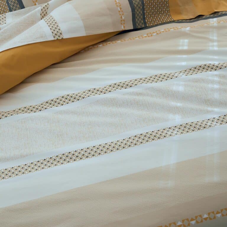Parure 2 taies et 1 Housse de couette percale de coton 80 fils Marlow Acier/Miel – Image 2